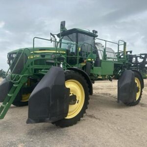 Самоходный опрыскиватель John Deere 4730